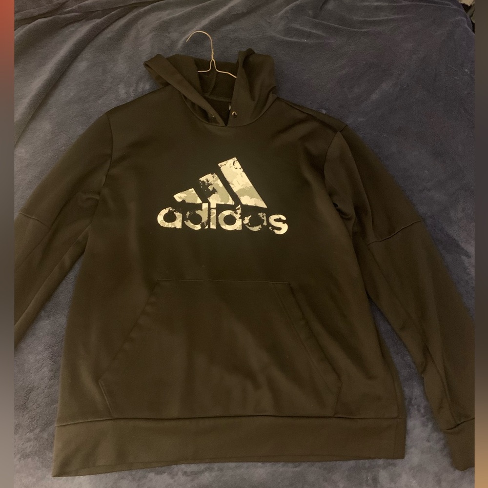 Adidas Sweatshirt